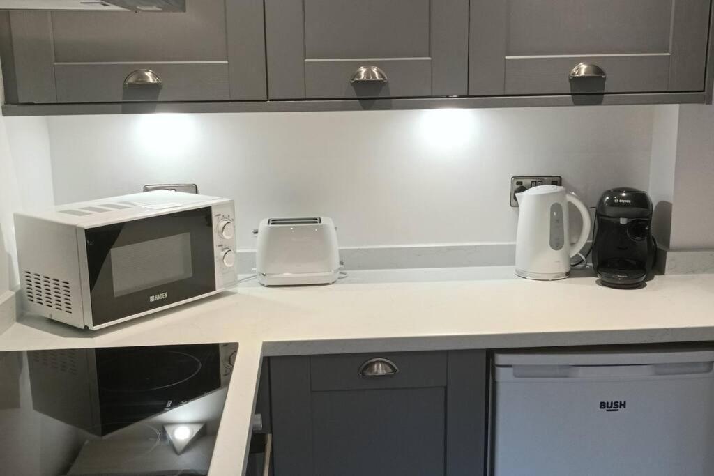 Juliet Beautiful 1 Bedroom, Central, Modern Space. 달링턴 외부 사진