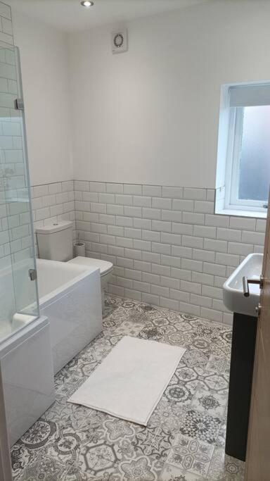 Juliet Beautiful 1 Bedroom, Central, Modern Space. 달링턴 외부 사진